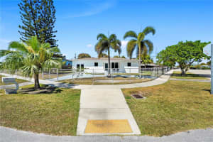 11805 Sw 185th St Miami, FL 33177 - MLS#A11980658