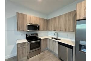 440 Ne 35th Ct 2 Oakland Park, FL 33334 - MLS#A11980712