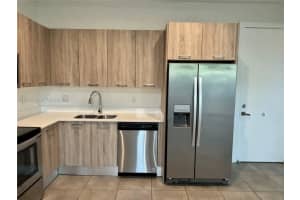 440 Ne 35th Ct 2 Oakland Park, FL 33334 - MLS#A11980712