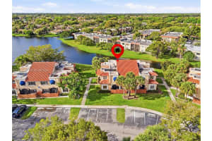 567 Racquet Club Rd 18 Weston, FL 33326 - MLS#A11980716