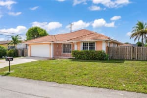 1700 Sw 97th Ave, Miramar