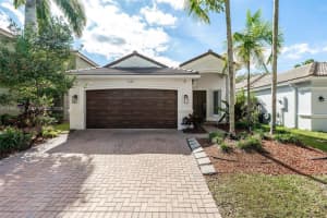 1046 Golden Cane Dr Weston, FL 33327 - MLS#A11980850