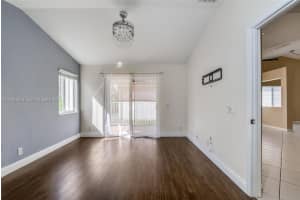 1046 Golden Cane Dr Weston, FL 33327 - MLS#A11980850