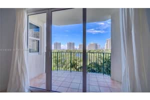 20000 E Country Club Dr 512 Aventura, FL 33180 - MLS#A11980855