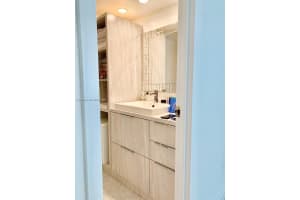 851 Three Islands Blvd 308 Hallandale Beach, FL 33009 - MLS#A11980863