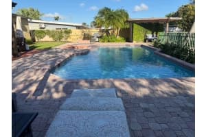 10720 Sw 43rd Ln Miami, FL 33165 - MLS#A11980867