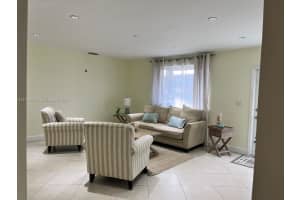 685 W 77th St Hialeah, FL 33014 - MLS#A11980876