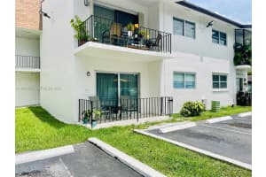 9520 Sw 8th St 123 Miami, FL 33174 - MLS#A11980882