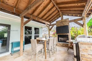 1304 N 40th Ave Hollywood, FL 33021 - MLS#A11980935