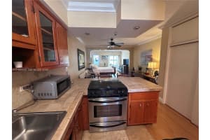 6580 Santona St A17 Coral Gables, FL 33146 - MLS#A11980944