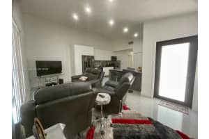 4518 Nw 185th St Miami Gardens, FL 33055 - MLS#A11980958