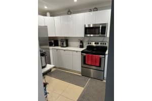 13715 Kendale Lakes Cir A-304 Miami, FL 33183 - MLS#A11980985