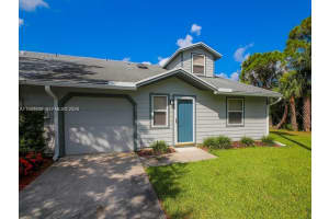 651 Ne Wax Myrtle Way, Jensen Beach