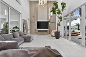 10292 Nw 75th Ter Doral, FL 33178 - MLS#A11981032