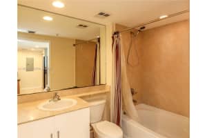 325 S Biscayne Blvd #1220, Miami, FL 33131, - MLS#A11981075