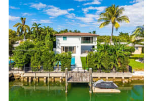 710 S Shore Dr Miami Beach, FL 33141 - MLS#A11981087