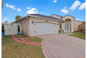 8070 Sw 157th Pl, Miami