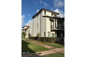 4485 Nw 83rd Pkwy Doral, FL 33166 - MLS#A11981102