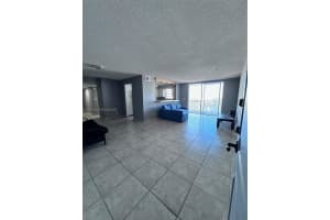 137 Golden Isles Dr 1110 Hallandale Beach, FL 33009 - MLS#A11981119