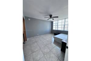 137 Golden Isles Dr 1110 Hallandale Beach, FL 33009 - MLS#A11981119