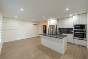 1615 Ne 9th St 1 Fort Lauderdale, FL 33304 - MLS#A11981156