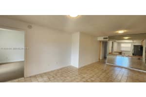 880 NE 207th Terrace Apt 104-10, Miami, FL 33179, - MLS#A11981161