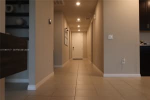 920 Cambridge Dr Winter Haven, FL 33881 - MLS#A11981177