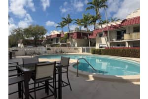 6709 N Kendall Dr 209, Pinecrest