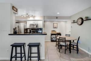 875 Riverside Dr 712, Coral Springs