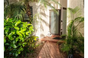 4957 Nw 93rd Doral Pl . Doral, FL 33178 - MLS#A11981200