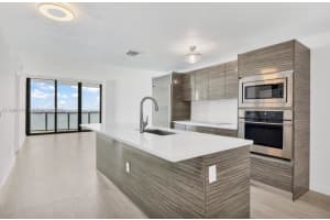 460 Ne 28th St 3907 Miami, FL 33137 - MLS#A11981219