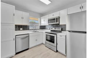 2060 NW 81st Ave APT 322, Pembroke Pines, FL 33024, - MLS#A11981233