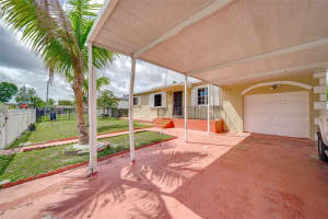 17950 Nw 6th Ct Miami Gardens, FL 33169 - MLS#A11981234