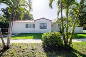 2727 Calusa St Miami, FL 33133 - MLS#A11981245