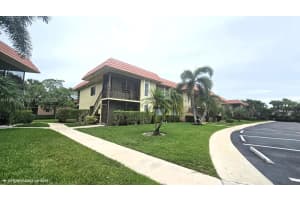 305 Lakeview Dr 101 Weston, FL 33326 - MLS#A11981274