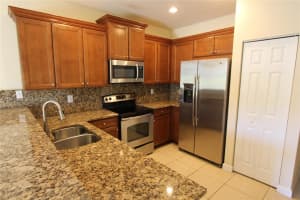 8899 Nw 98 Av 8899 Doral, FL 33178 - MLS#A11981283