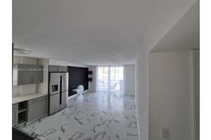 16410 Miami Dr 304 North Miami Beach, FL 33162 - MLS#A11981312