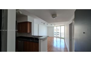 335 Biscayne Blvd , Miami, FL 33131 - MLS#A11981349