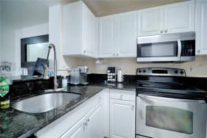 2721 Ocean Club Blvd 303 Hollywood, FL 33019 - MLS#A11981357