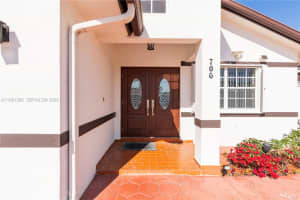 706 Nw 135th Ct Miami, FL 33182 - MLS#A11981390