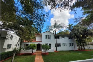 2111 Alhambra Cir Coral Gables, FL 33134 - MLS#A11981397