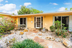 4725 Sw 89th Ave Miami, FL 33165 - MLS#A11981427