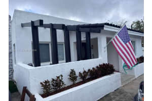 2036 Sw 57th Ct 2036 Miami, FL 33155 - MLS#A11981440