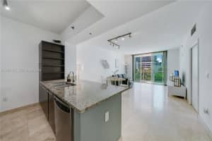 950 Brickell Bay Dr 1403 Miami, FL 33131 - MLS#A11981467