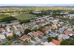 334 Sw 194th Ave Pembroke Pines, FL 33029 - MLS#A11981480