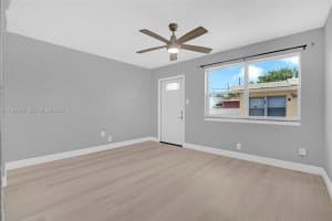 369 Phippen Waiters Rd 1-2 Dania Beach, FL 33004 - MLS#A11981497