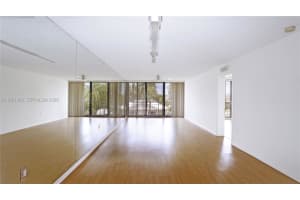 2761 Village Blvd APT 304, West Palm Beach, FL 33409, - MLS#A11981508