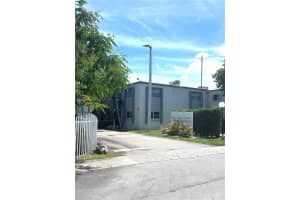 8794 Sw 12th St 105 Miami, FL 33174 - MLS#A11981509