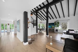 9300 E Calusa Club Dr, Miami