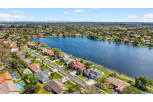 10376 Sw 18th St Davie, FL 33324 - MLS#A11981562